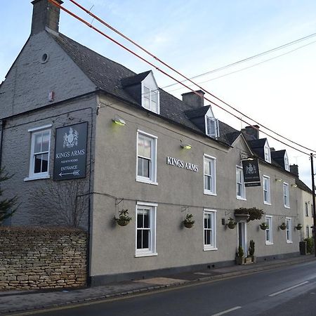 The Kings Arms Hotel Didmarton Екстериор снимка